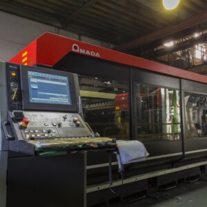 Laser cutting machine